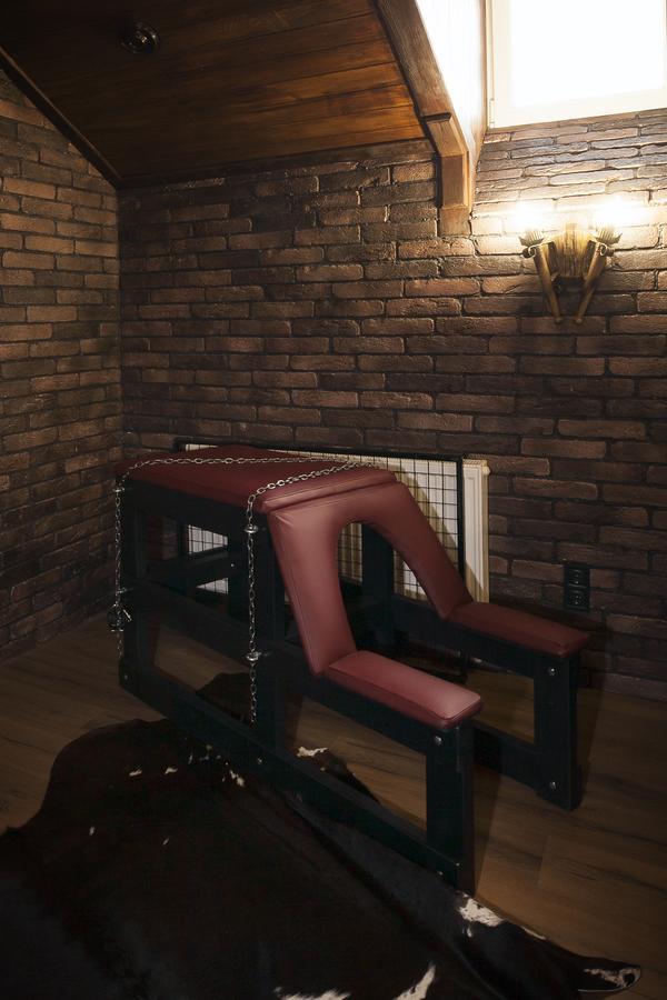 Dating Hotel Cherry Twins (Adults Only) Киев Екстериор снимка